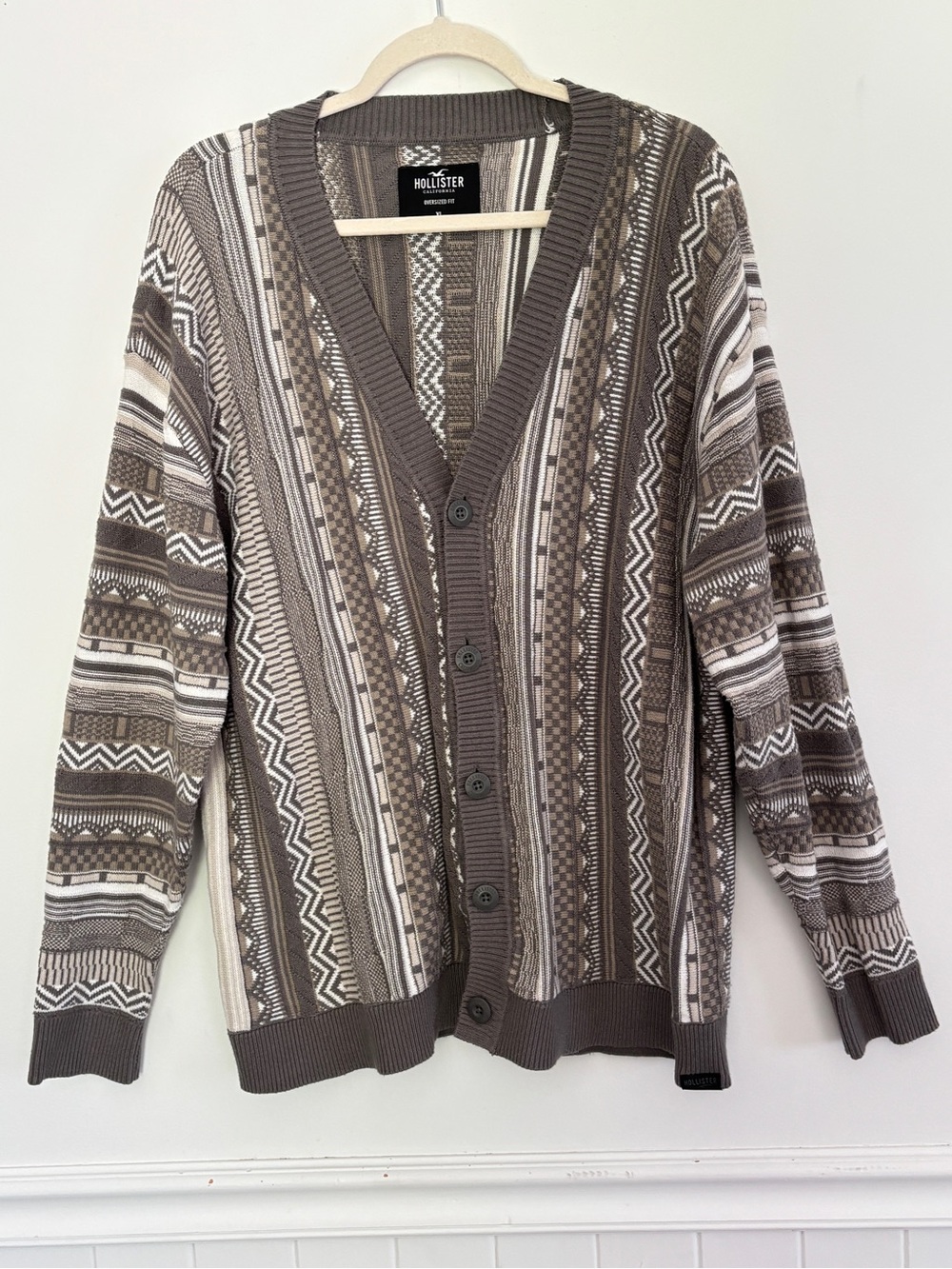 Hollister Men’s Oversized VNeck Cardigan Sweater Boho Cottage Coastal Grandpa S4